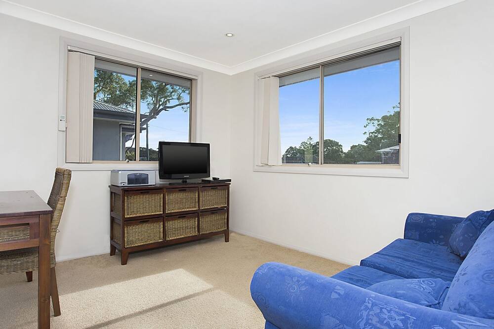 Photo of Livingroom in Bateau Bay