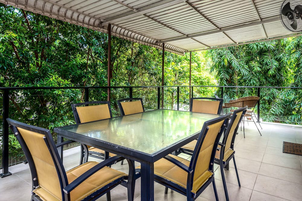 Photo of Patio Balcony in Palm Cove