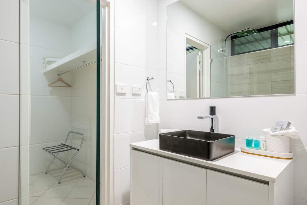 Photo of Bathroom in Palm Cove