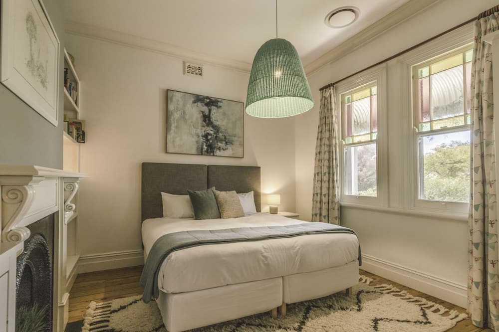 Photo of Bedroom in Orange