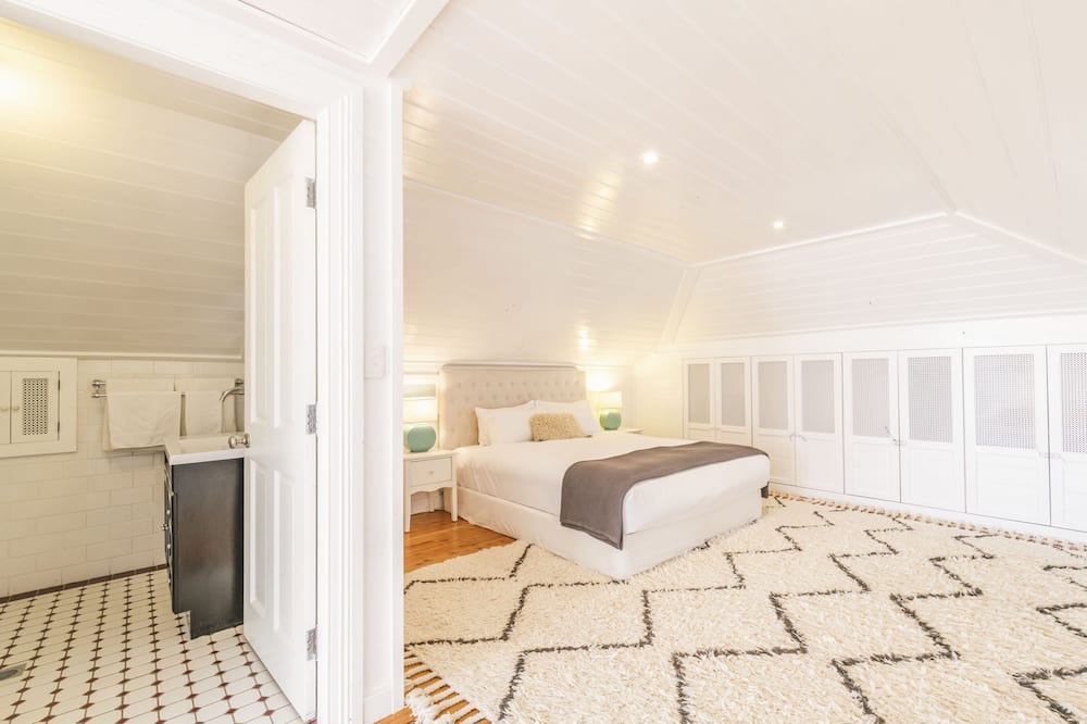 Photo of Bedroom in Orange