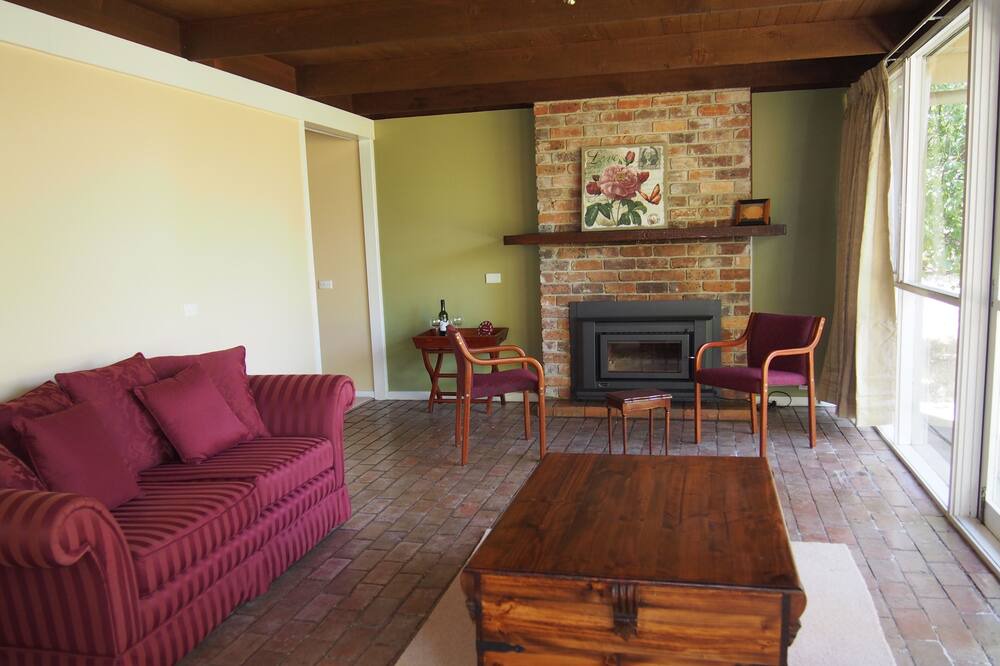 Photo of Livingroom in Woodend