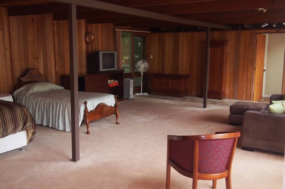 Photo of Livingroom in Woodend