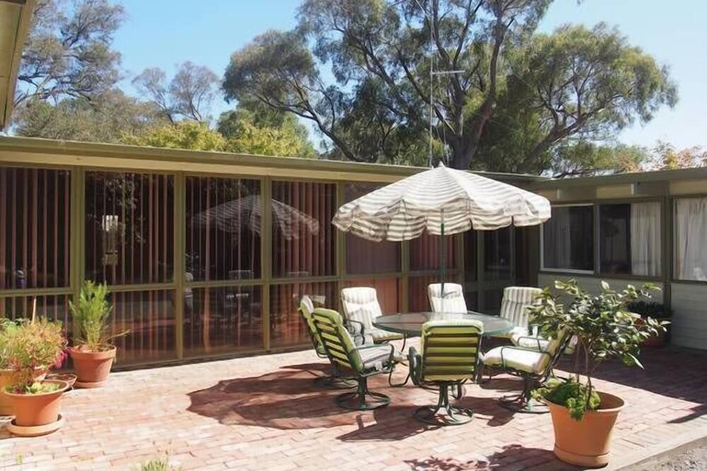 Photo of Patio Balcony in Woodend