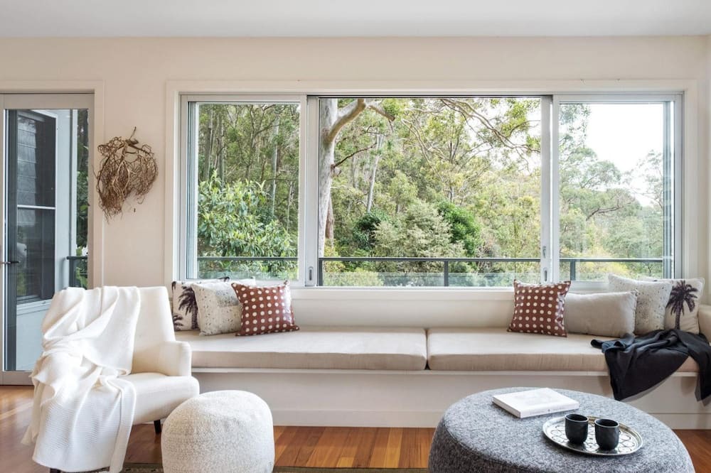 Photo of Livingroom in Pretty Beach Central Coast