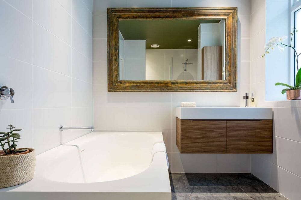 Photo of Bathroom in Potts Point