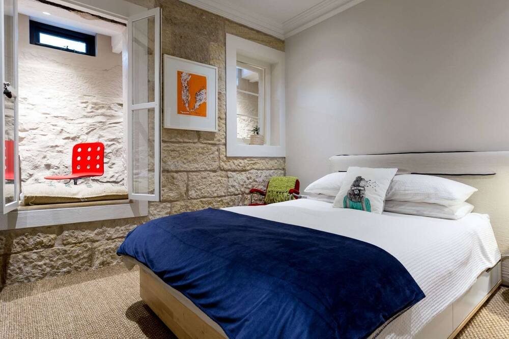Photo of Bedroom in Potts Point