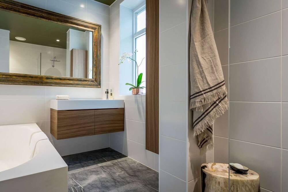Photo of Bathroom in Potts Point