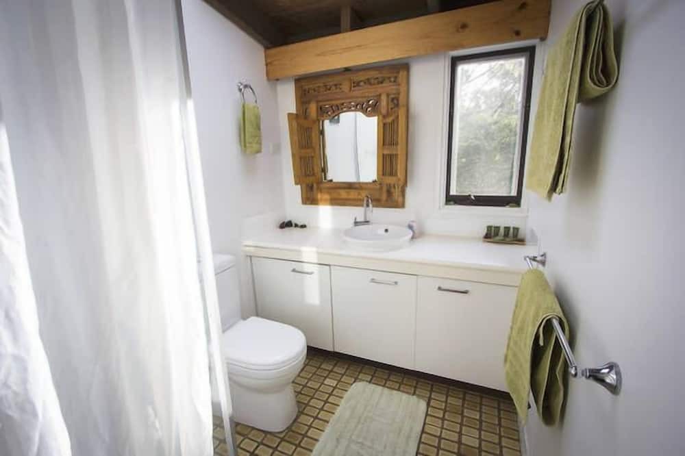 Photo of Bathroom in South Durras