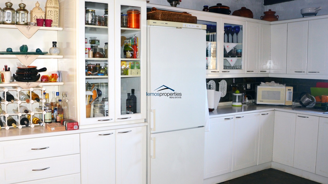 Photo of Kitchen in Koundouros