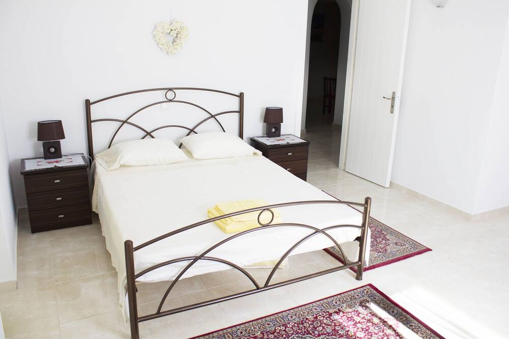 Photo of Bedroom in Klouvas