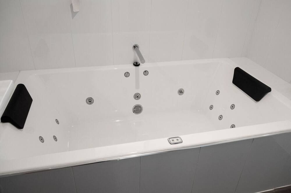 Photo of Bathroom in Mount Gambier