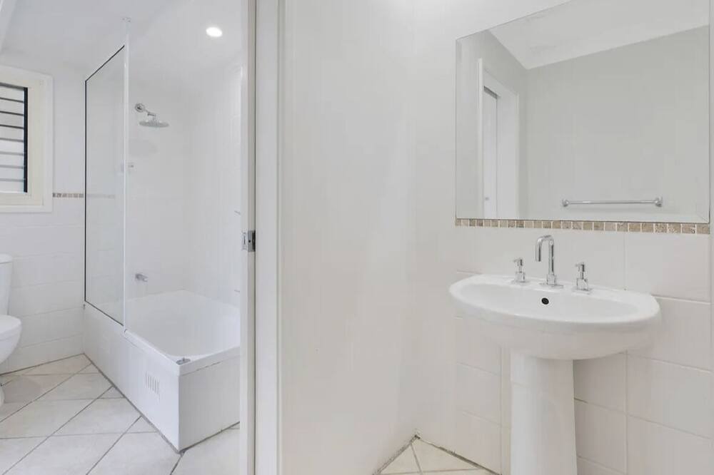 Photo of Bathroom in Bateau Bay