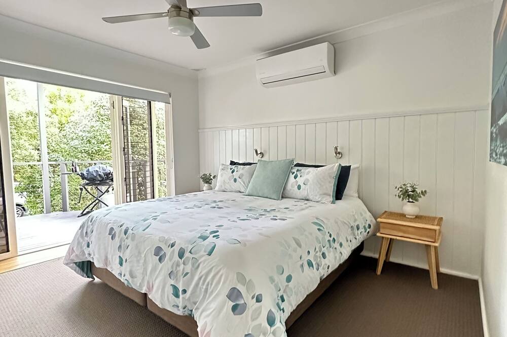 Photo of Bedroom in Bateau Bay