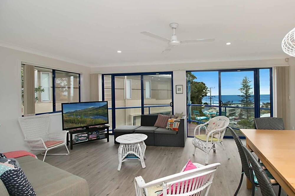 Photo of Livingroom in Currumbin