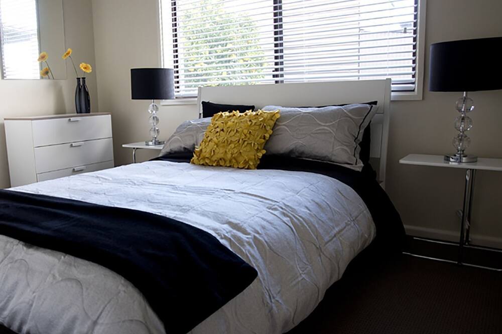 Photo of Bedroom in Young