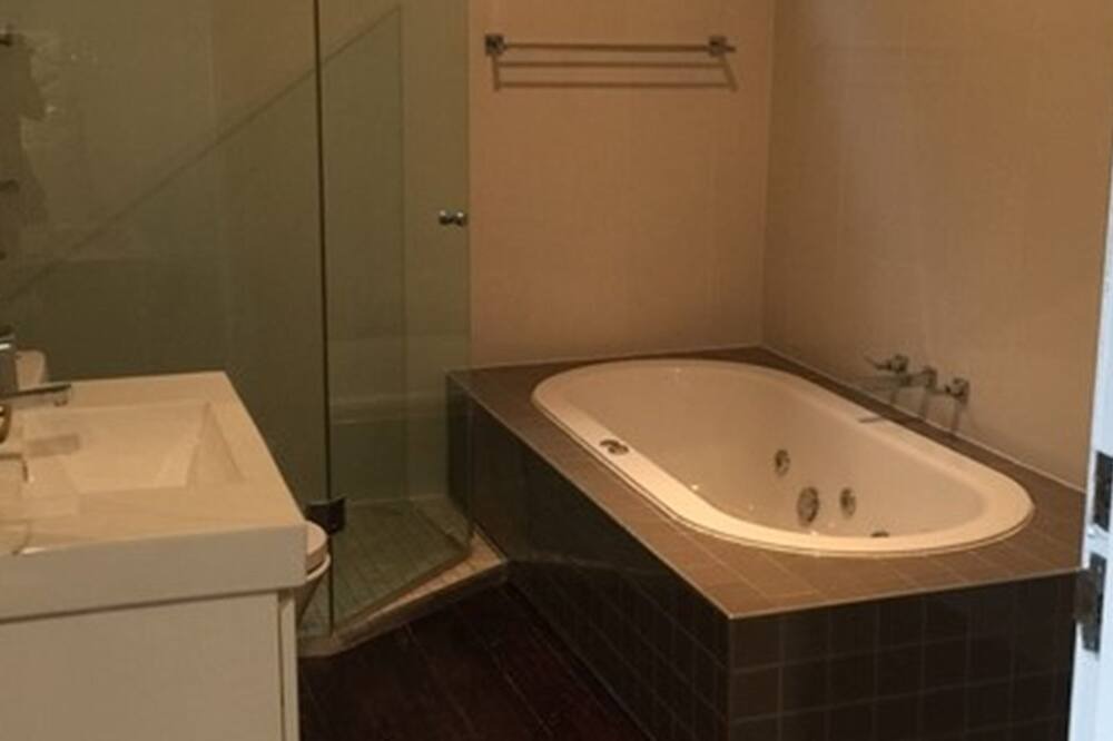 Photo of Bathroom in Stanwell Park
