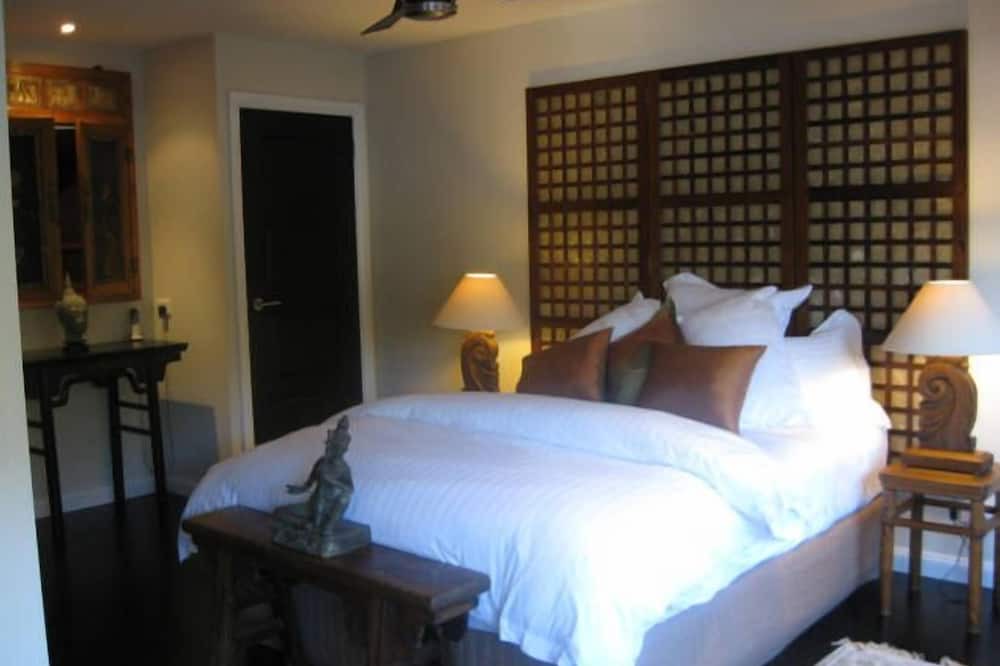 Photo of Bedroom in Berowra Waters