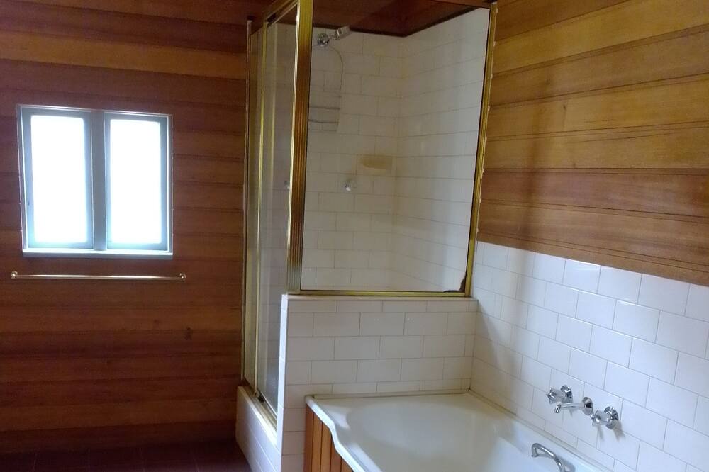 Photo of Bathroom in Nimmitabel