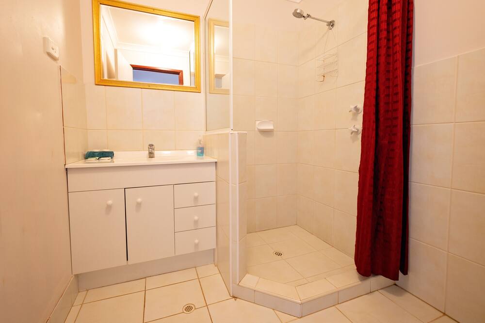Photo of Bathroom in Leeman