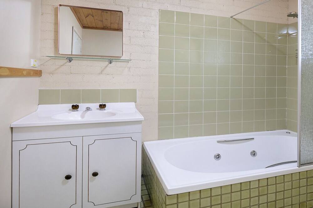 Photo of Bathroom in Berridale