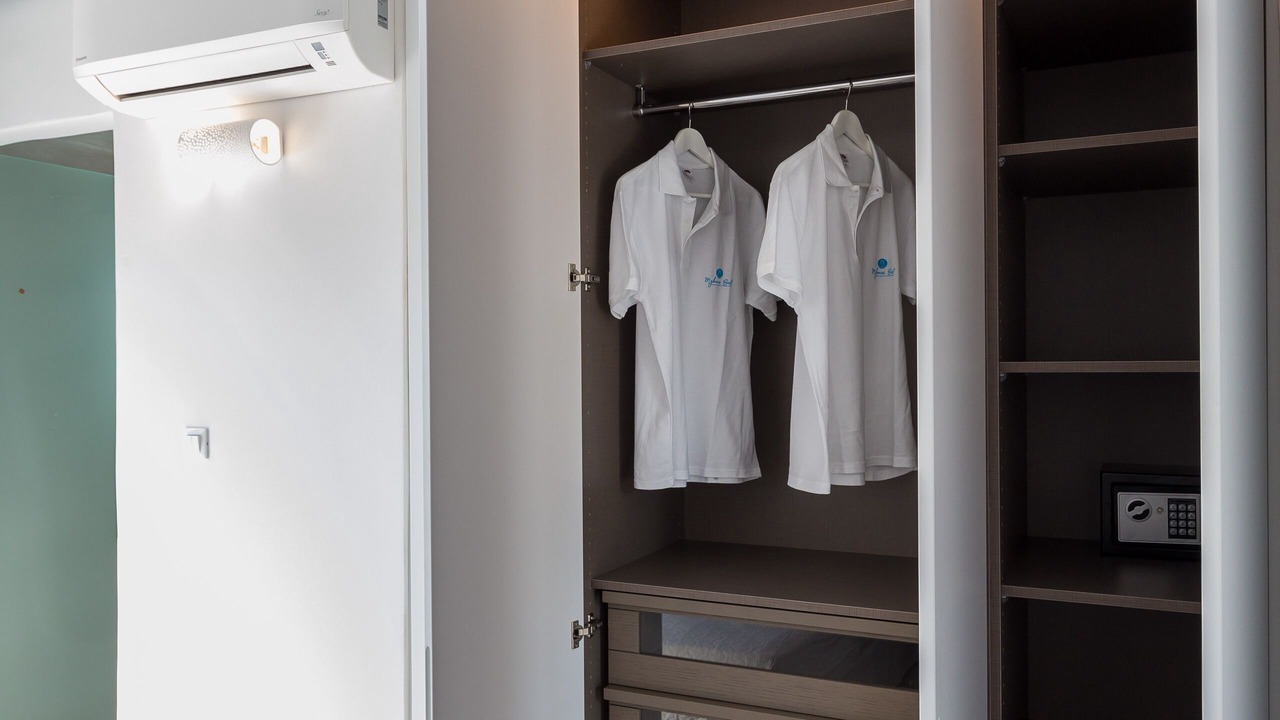 Photo of Bedroom in Ornos