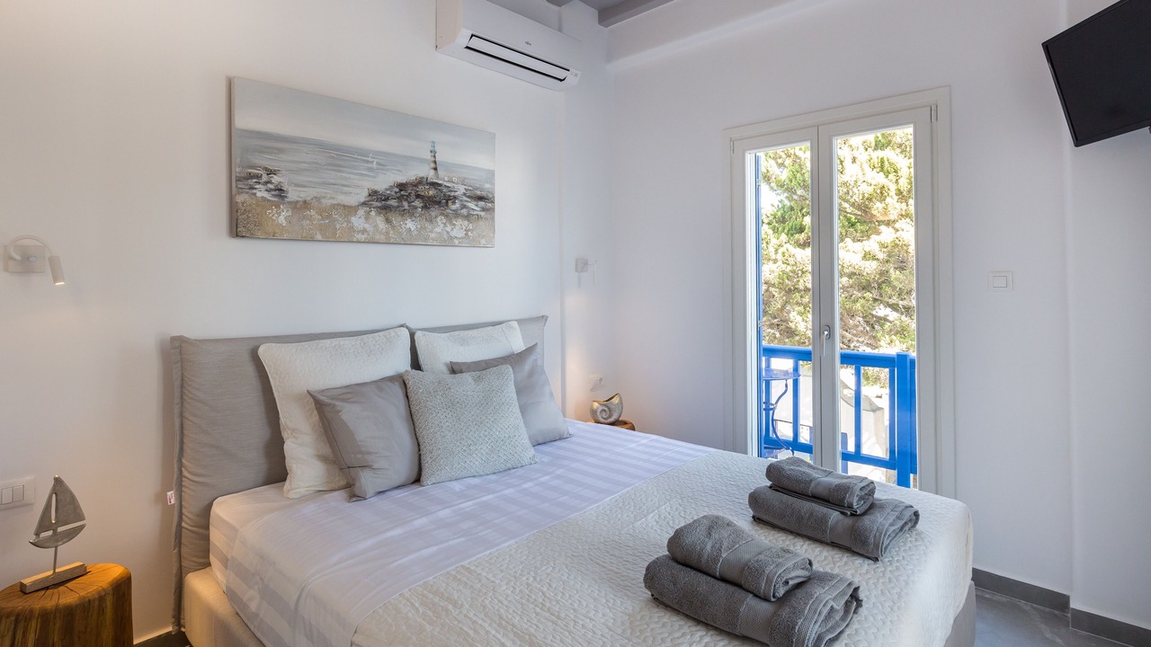 Photo of Bedroom in Ornos