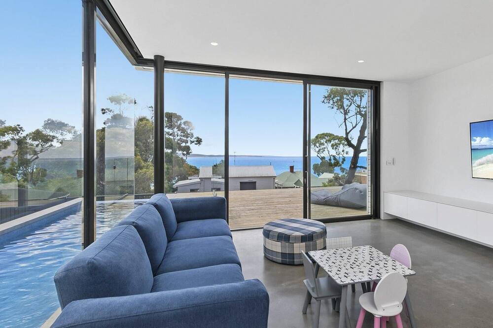 Photo of Others in Lorne
