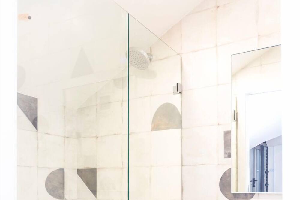 Photo of Bathroom in Bronte