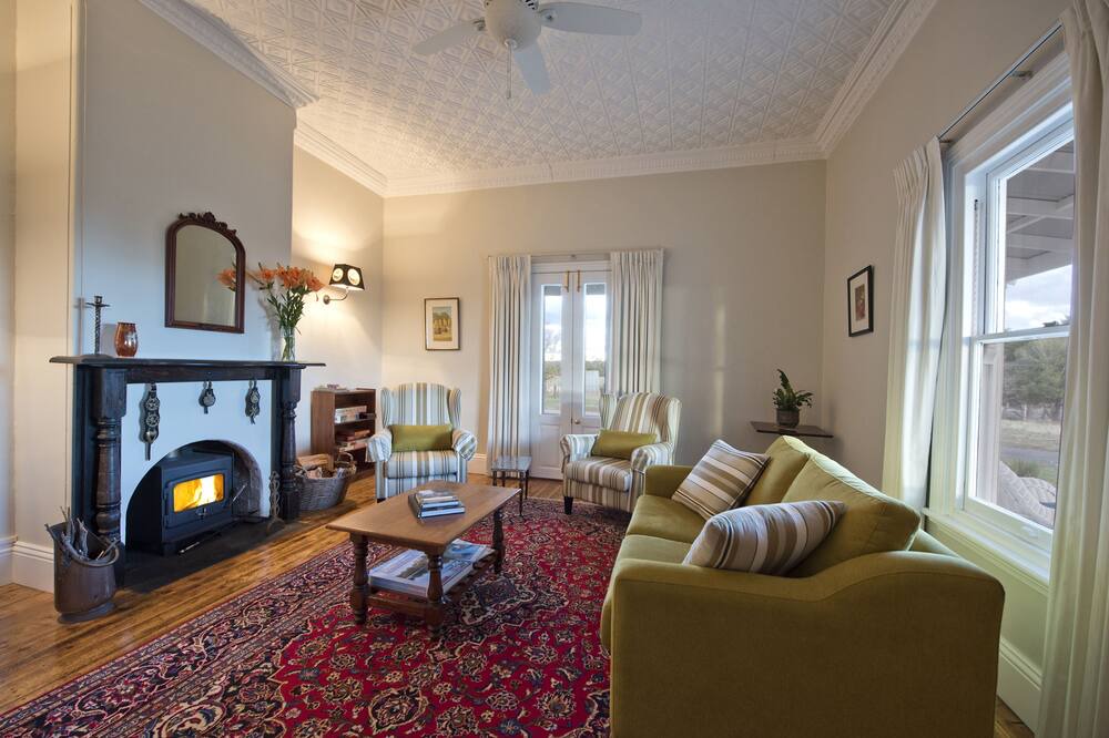 Photo of Livingroom in Porcupine Ridge
