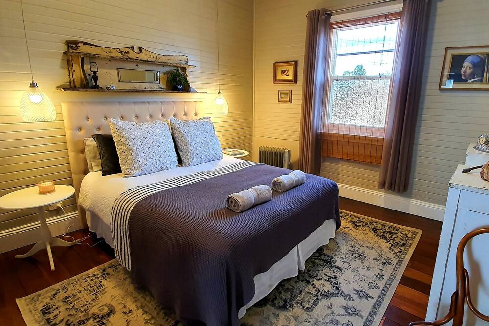 Photo of Bedroom in Gloucester