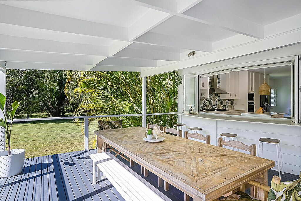 Photo of Patio Balcony in South Golden Beach
