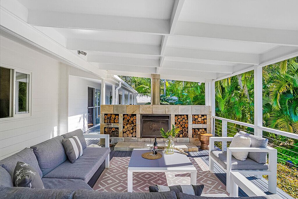 Photo of Patio Balcony in South Golden Beach