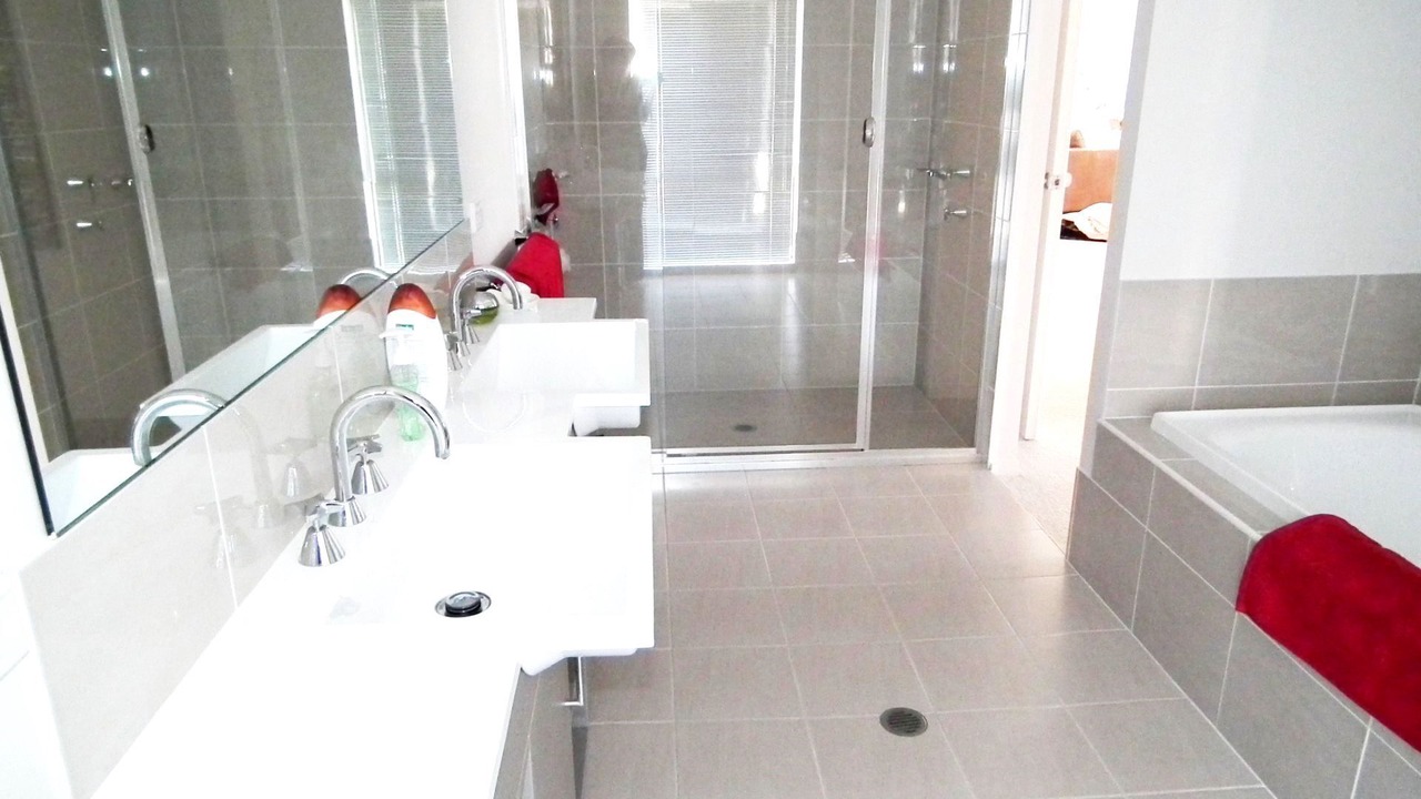 Photo of Bathroom in Tallwoods Village