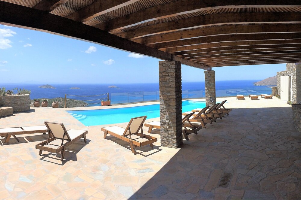 Photo of Outdoor in Gavrio