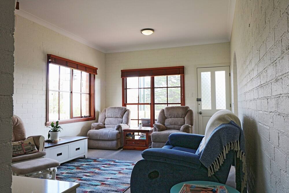 Photo of Livingroom in Eden