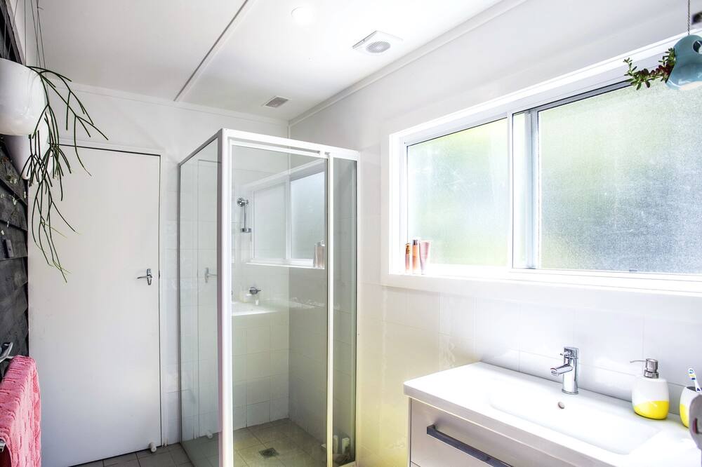 Photo of Bathroom in Narrawallee