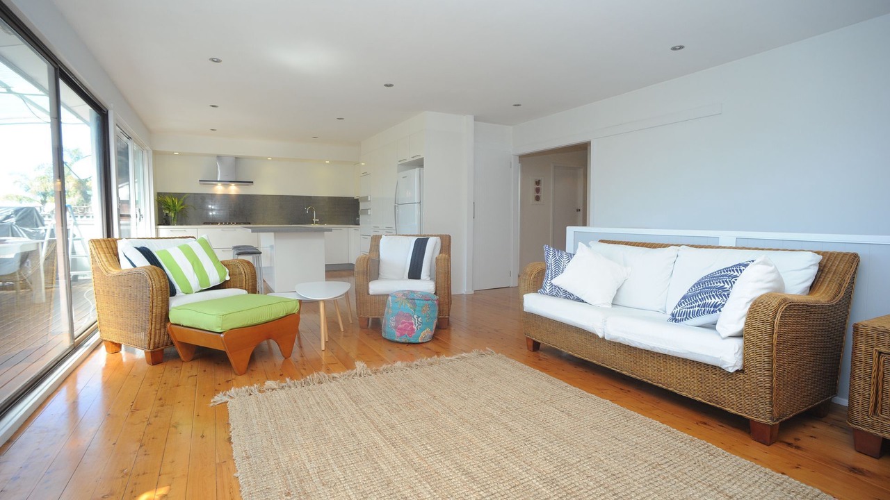 Photo of Livingroom in Newport