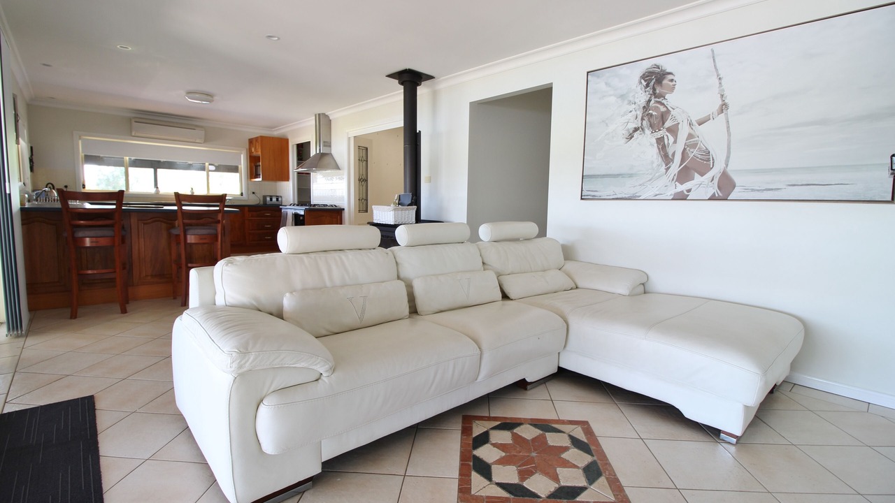 Photo of Livingroom in Eagleton
