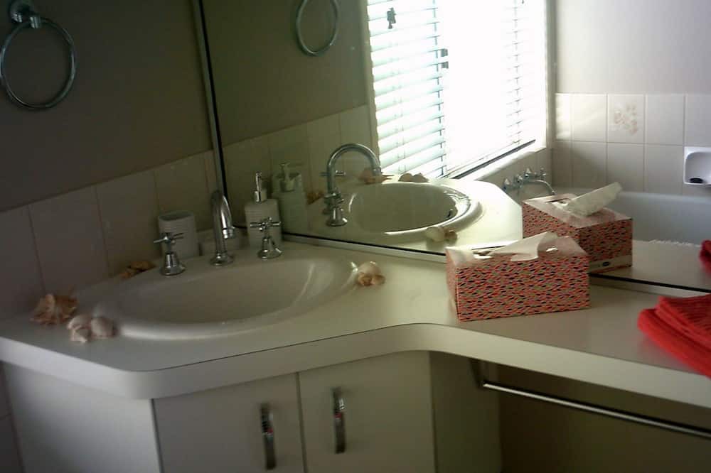 Photo of Bathroom in Mount Coolum