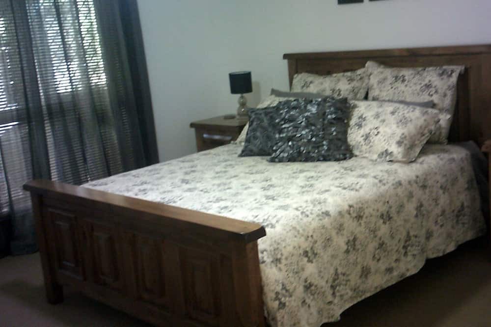 Photo of Bedroom in Mount Coolum