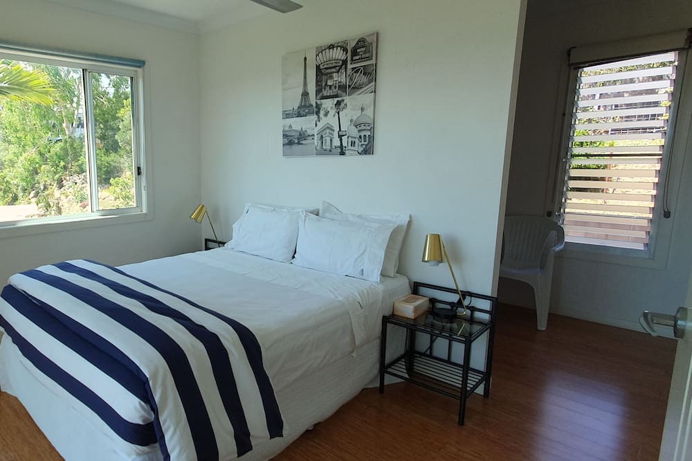 Photo of Bedroom in Barney Point