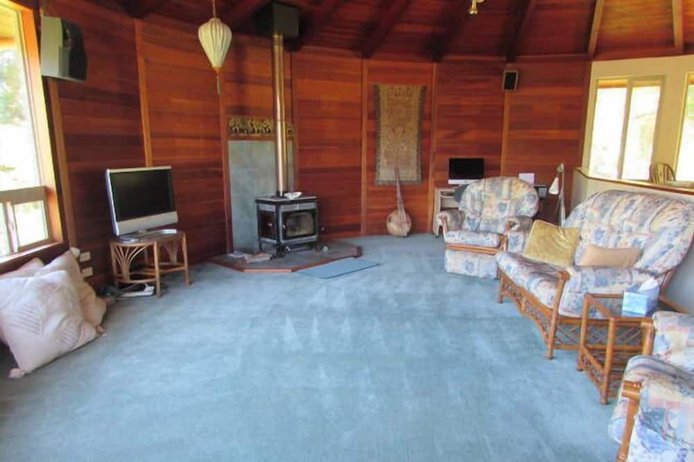 Photo of Livingroom in Wilsons Creek