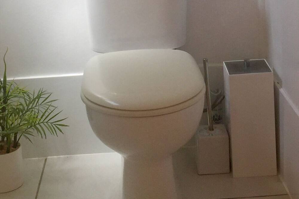Photo of Bathroom in Low Head