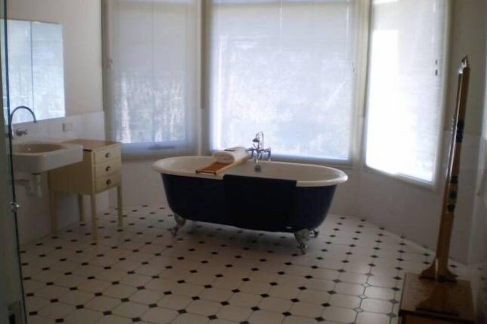 Photo of Bathroom in Sandford
