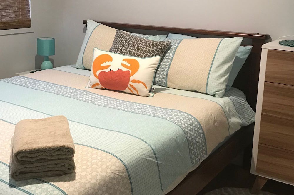 Photo of Bedroom in Golden Beach