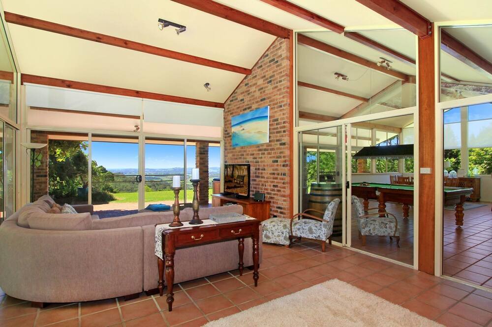 Photo of Livingroom in Marshall Mount