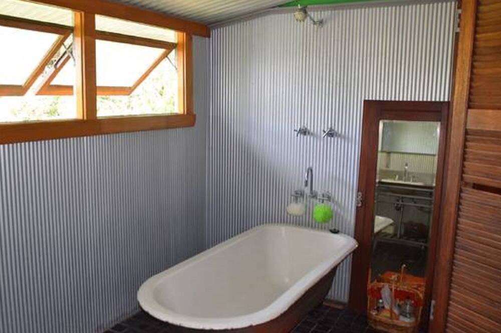 Photo of Bathroom in Angourie