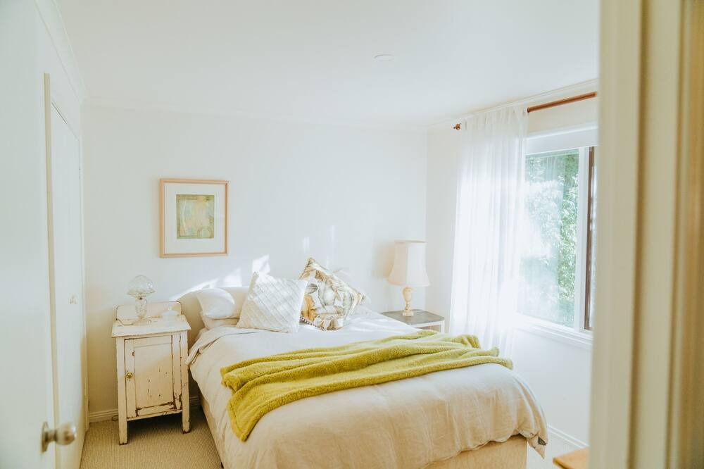 Photo of Bedroom in Jamieson