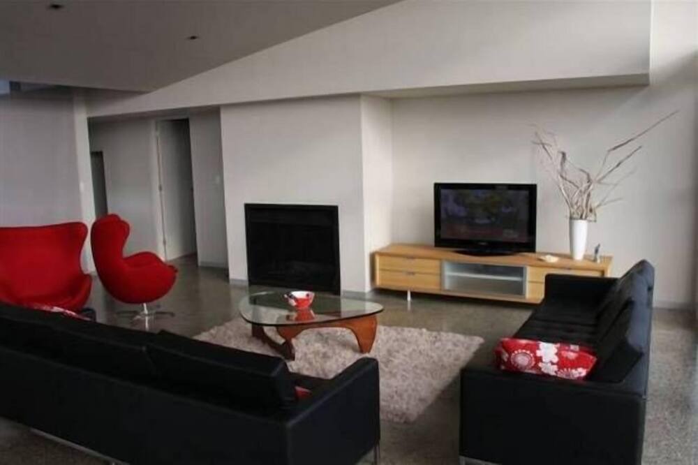 Photo of Livingroom in Island Beach